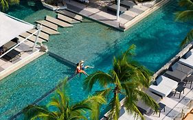 Hotel Tide Phuket Beachfront